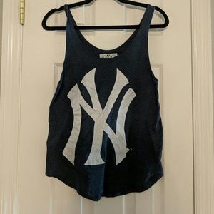 Navy blue NY Yankees tank top size small